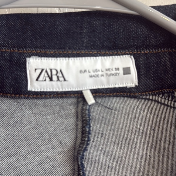 Zara Blue denim  Midi Dress with Notched Collar and Cap Sleeves size large - Picture 2 of 8